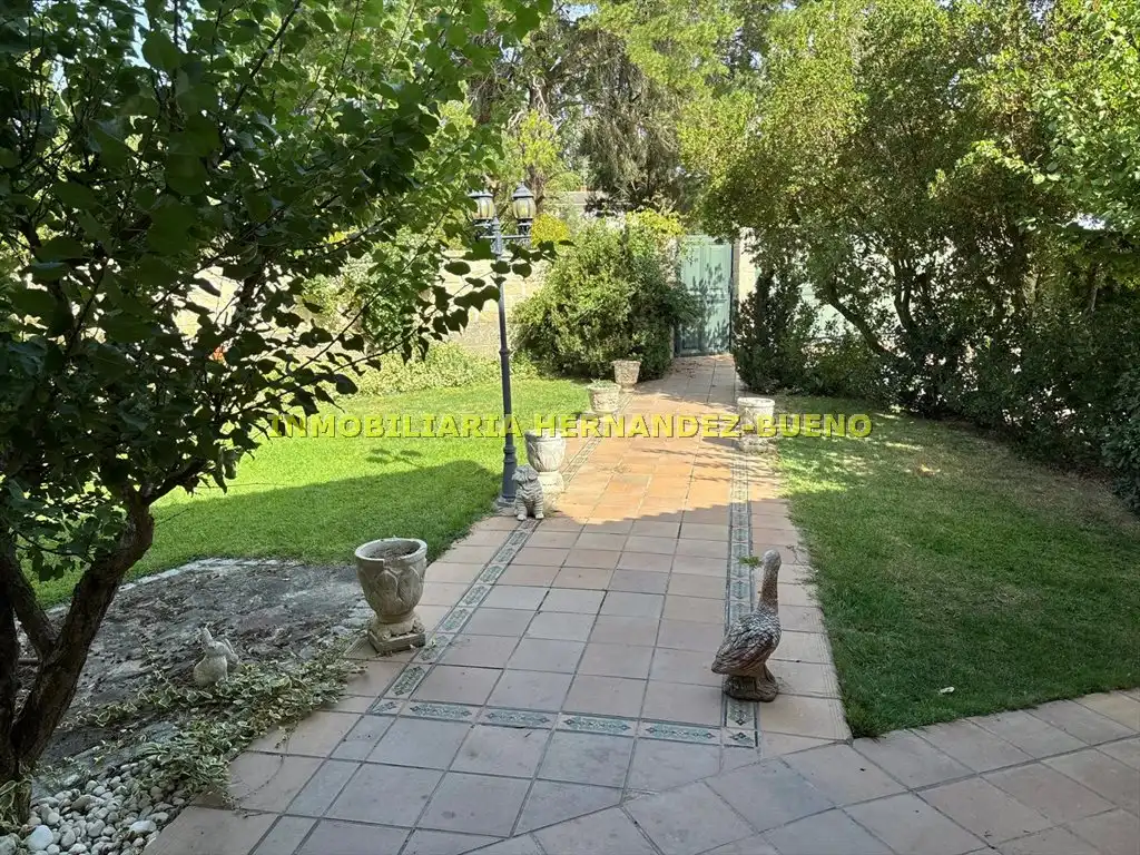Xalet amb piscina en venda a Villamayor, imagen 4