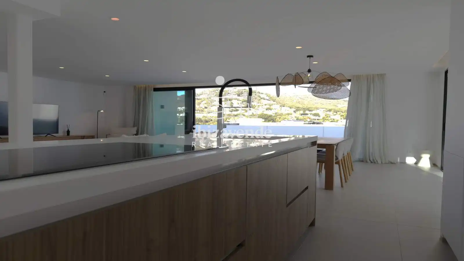 Cuina de Casa o xalet en venda en Santa Eulària des Riu amb Aire condicionat, Calefacció i Piscina