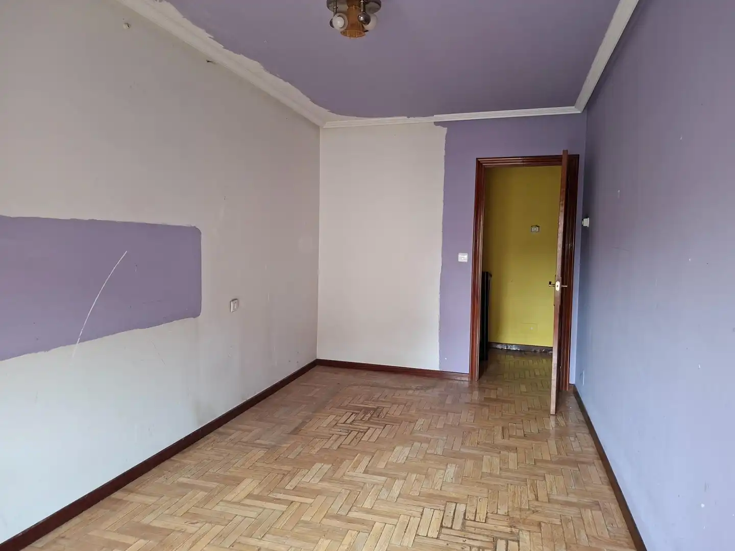 Schlafzimmer von Maisonette zum Verkauf in Laviana