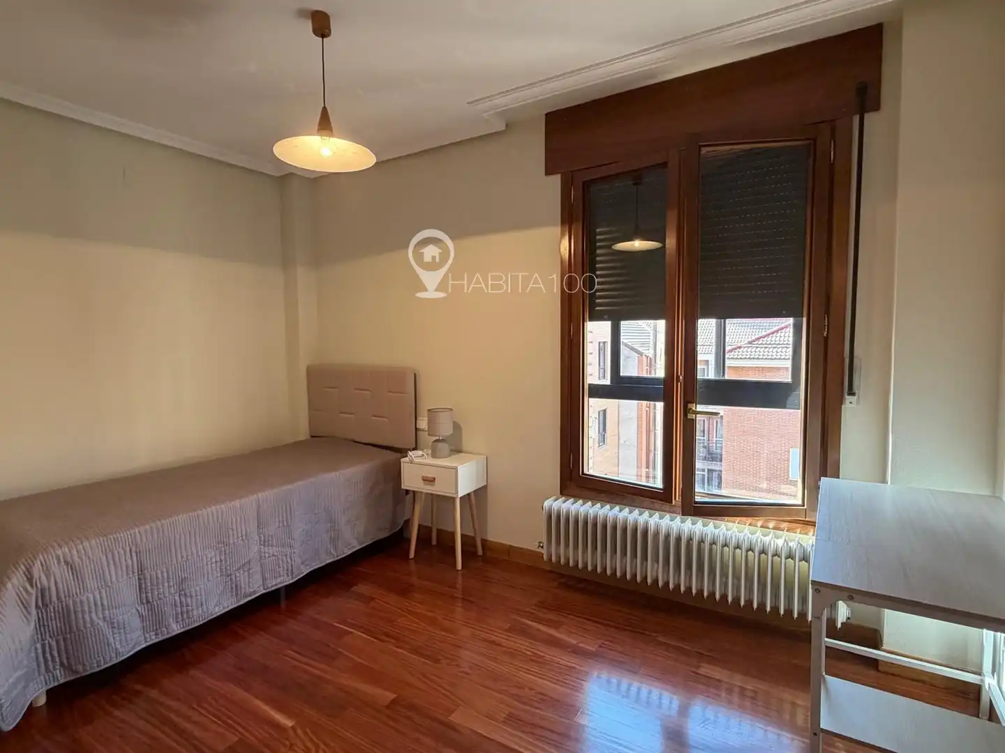 Habitación de Piso para compartir en Cuenca con Calefacción, Terraza y Amueblado