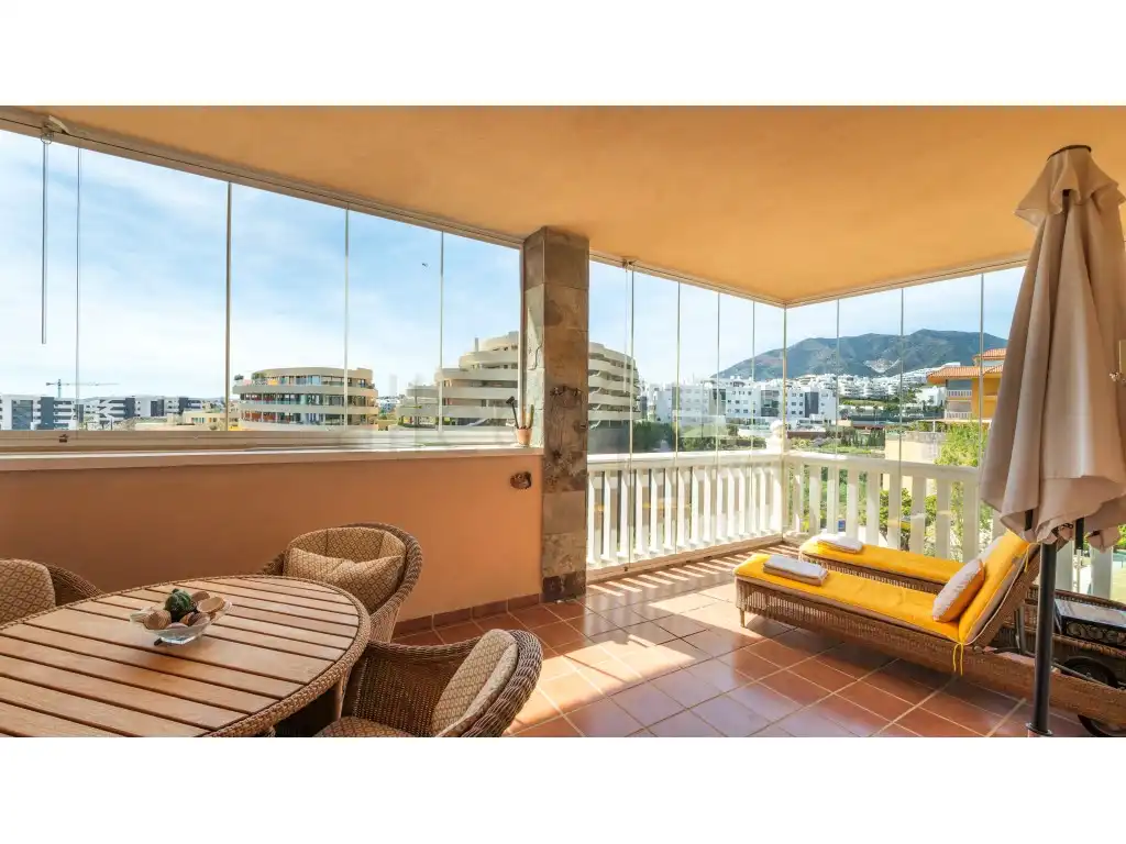 Wohnungen zum Verkauf in Avenida Higueron, El Higuerón