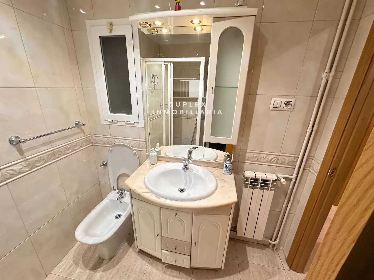 Badezimmer von Wohnung zur Miete in Cuenca mit Heizung, Terrasse und Möbliert