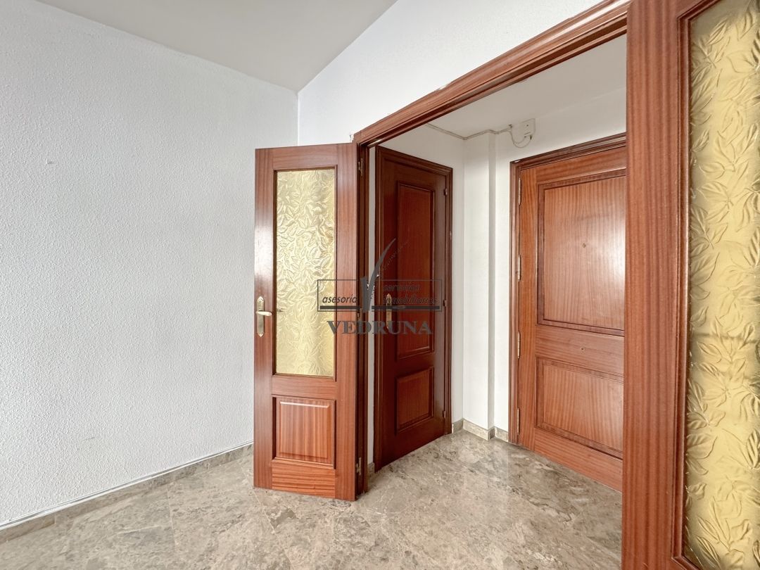 Piso en venta en  Zaragoza Capital con Calefacción