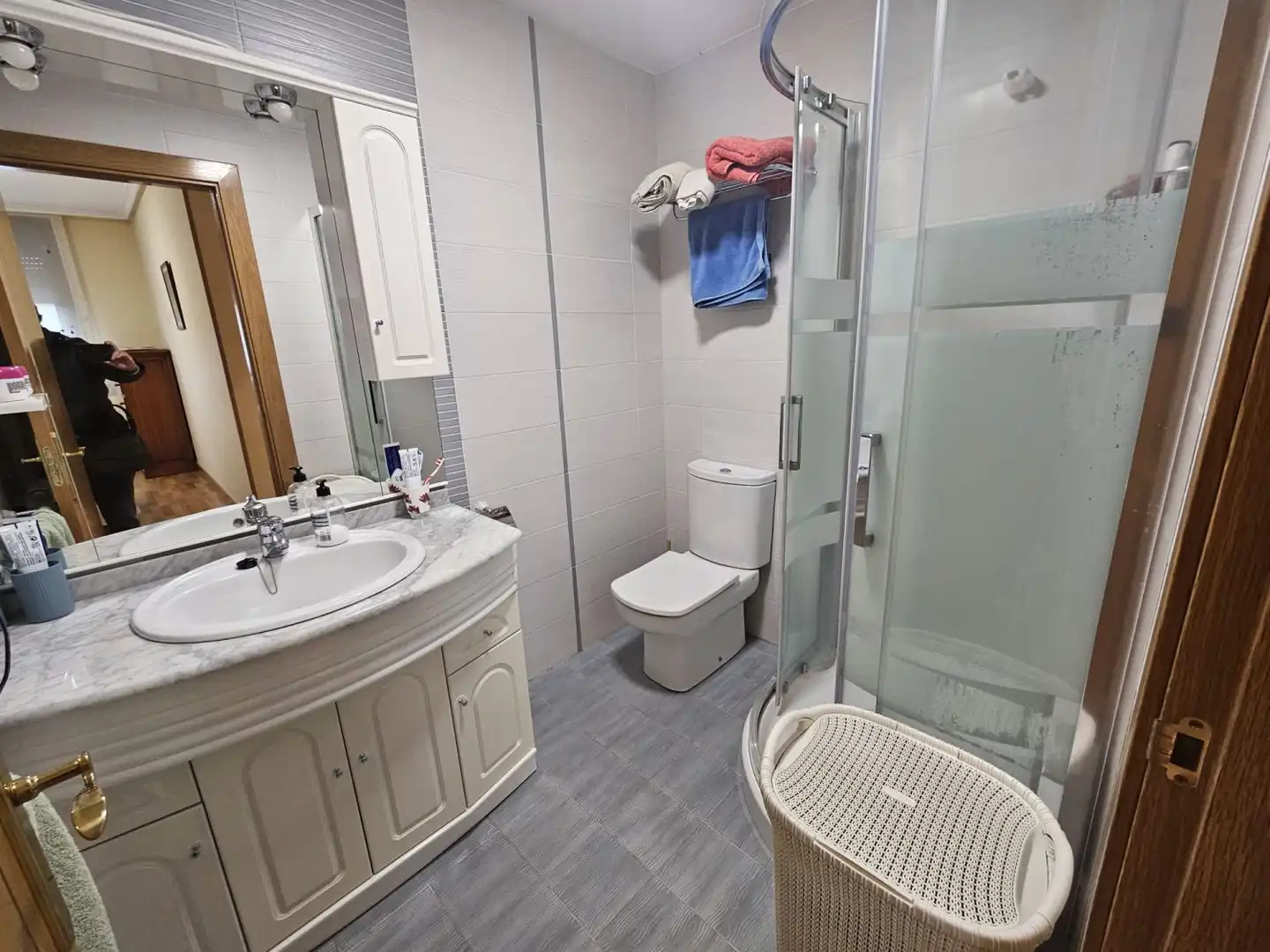 Bathroom of Flat for sale in  Logroño  with Heating, Parquet flooring and Storage room