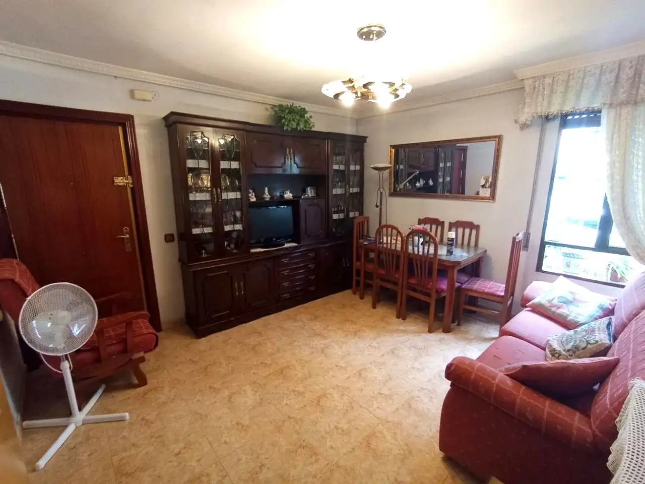 Wohnzimmer von Wohnung zur Miete in Madrid mit Möbliert