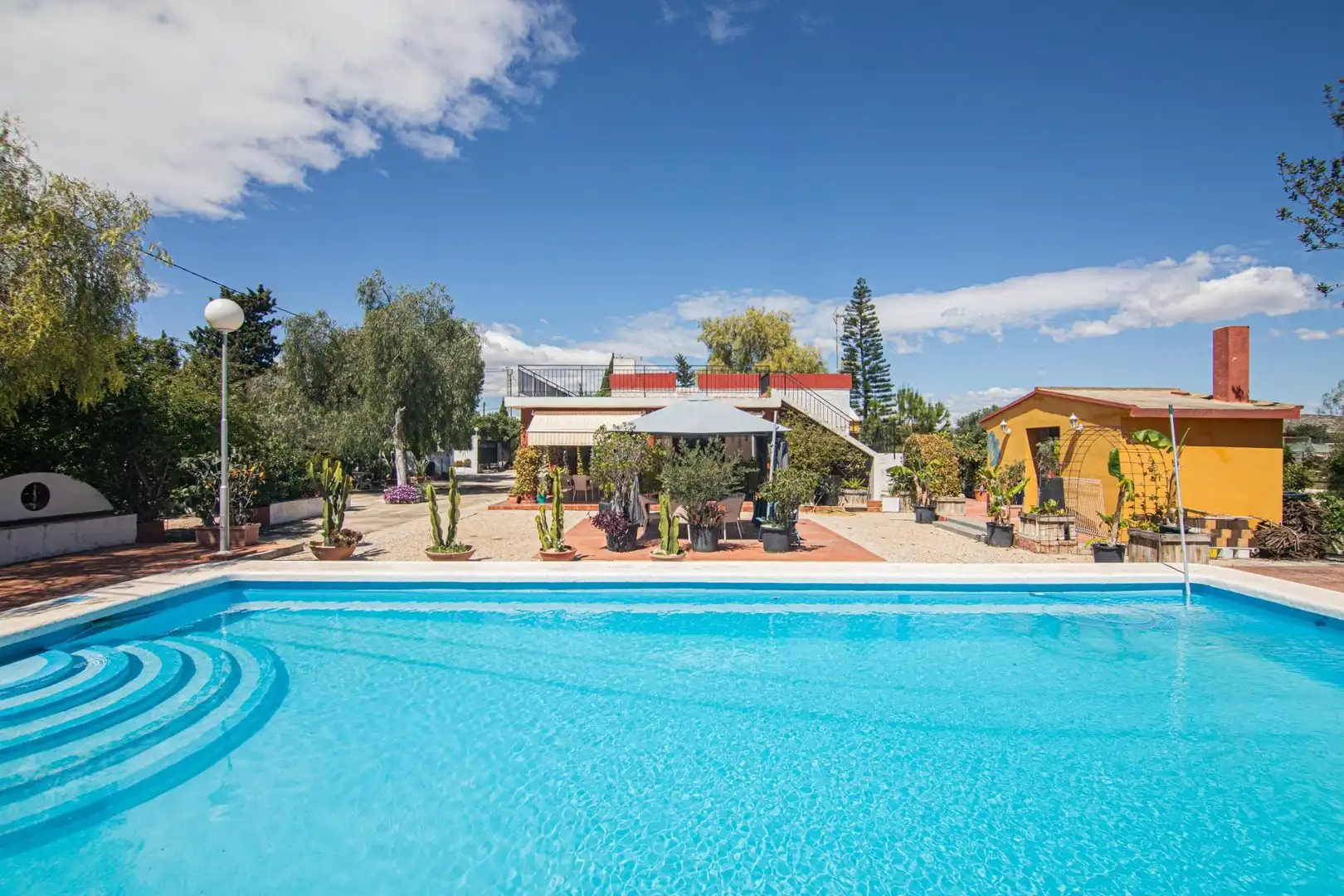 Piscina de Casa o xalet en venda en  Madrid Capital amb Aire condicionat, Terrassa i Piscina