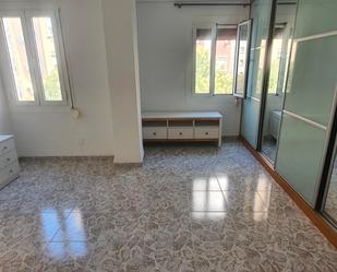 Dormitori de Pis de lloguer en  Valencia Capital amb Aire condicionat, Rentadora i Microones