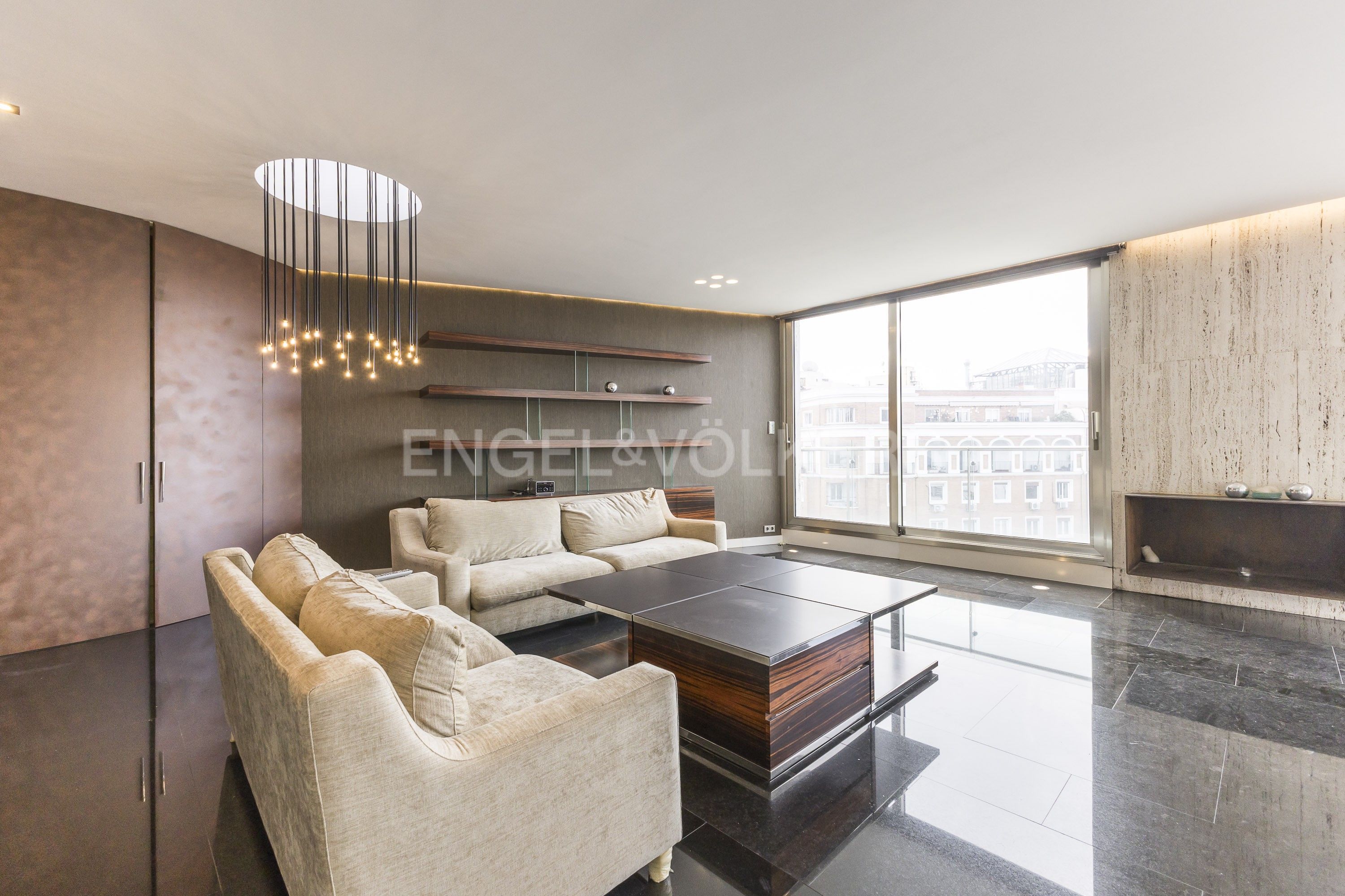 Sala d'estar de Àtic en venda en  Madrid Capital amb Aire condicionat, Calefacció i Terrassa