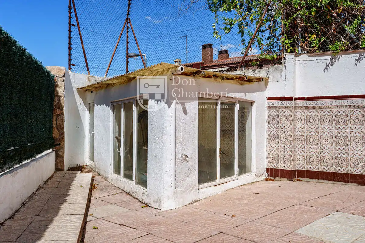 Exterior view of Houses for sale in Aranjuez  with Heating, Private garden and Terrace