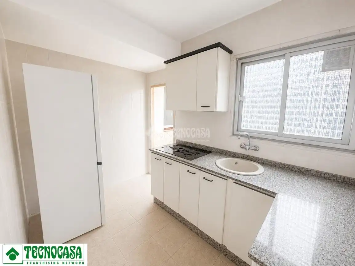Kitchen of Flat for sale in Manises  with Air Conditioner, Heating and Balcony
