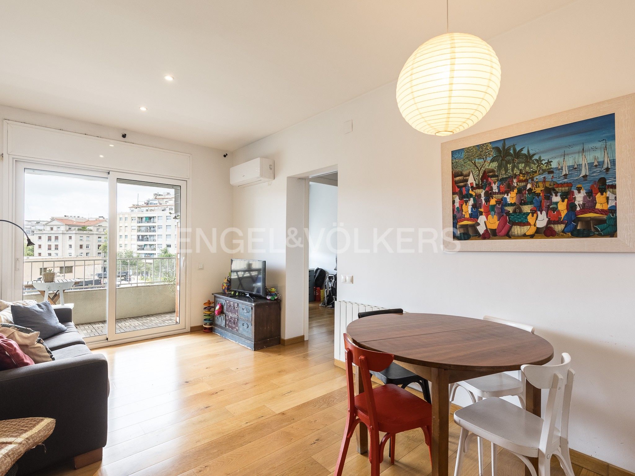 Living room of Apartment for sale in  Barcelona Capital  with Air Conditioner, Heating and Parquet flooring