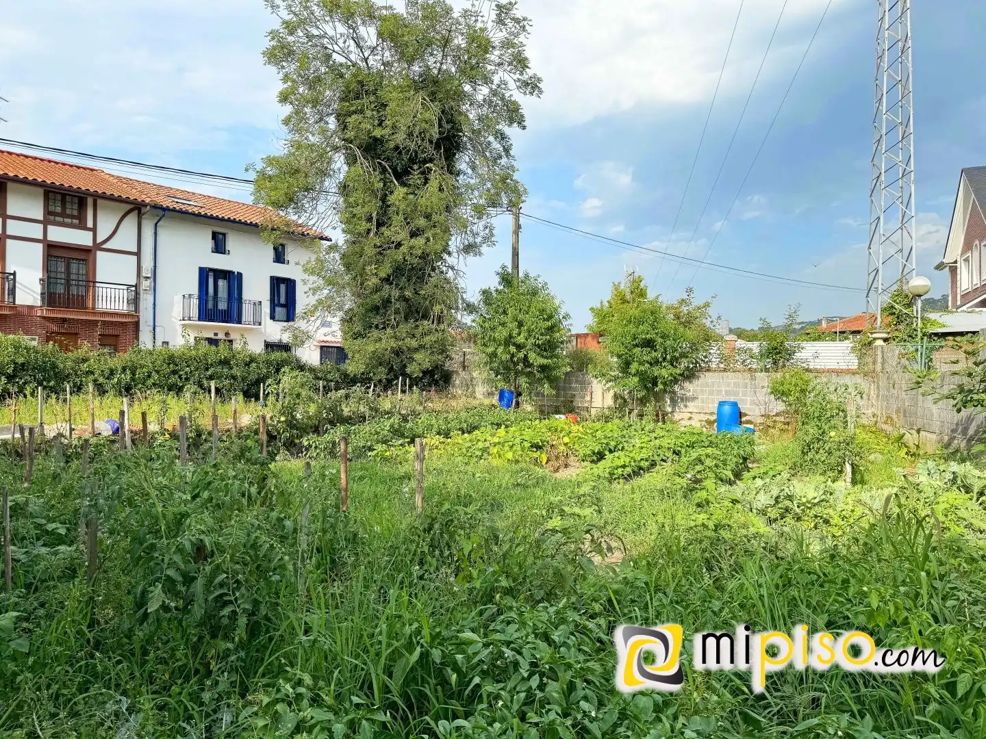 Houses for sale in Laredo  with Private garden