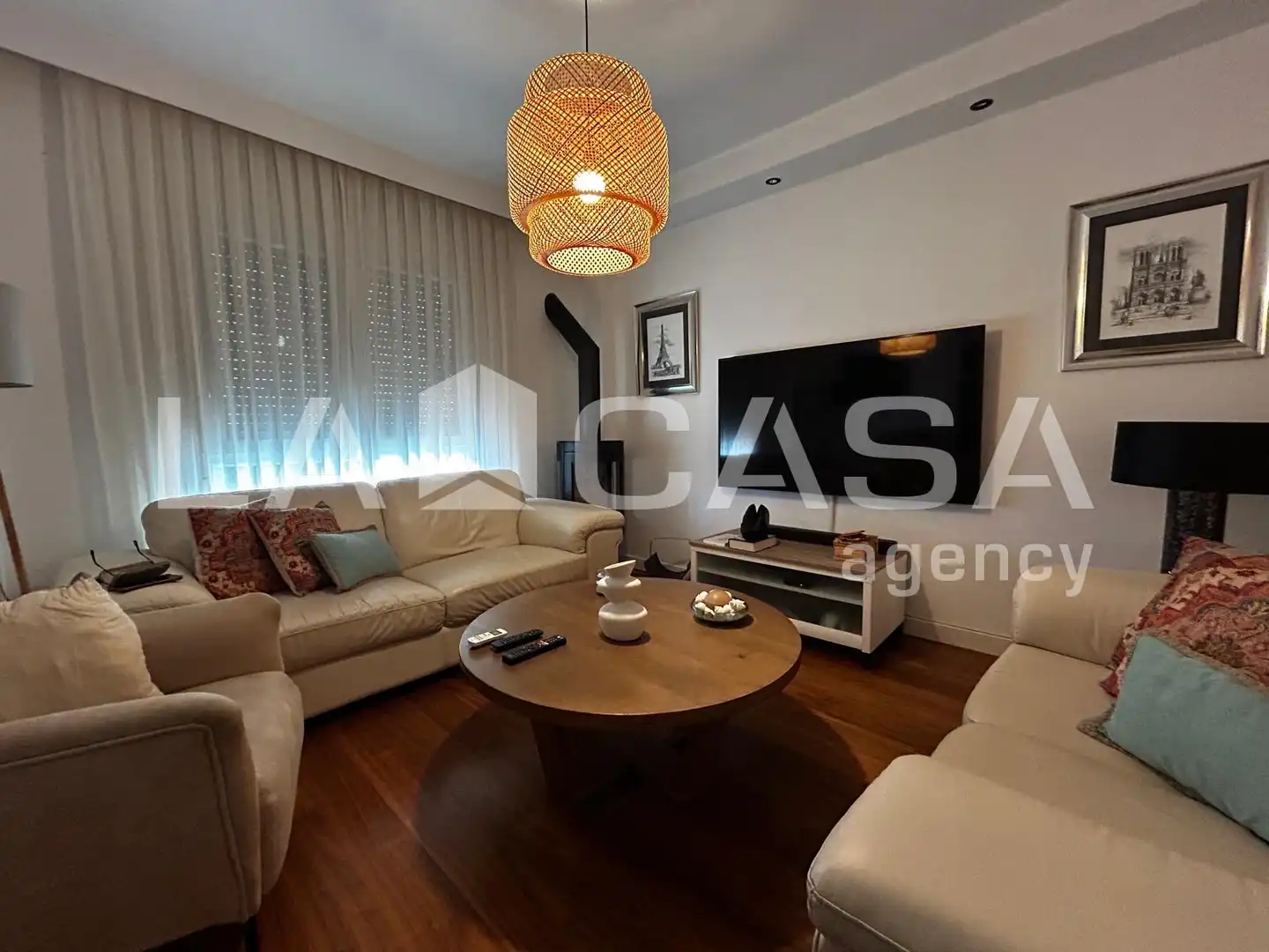Sala d'estar de Casa adosada en venda en Montequinto amb Aire condicionat i Terrassa