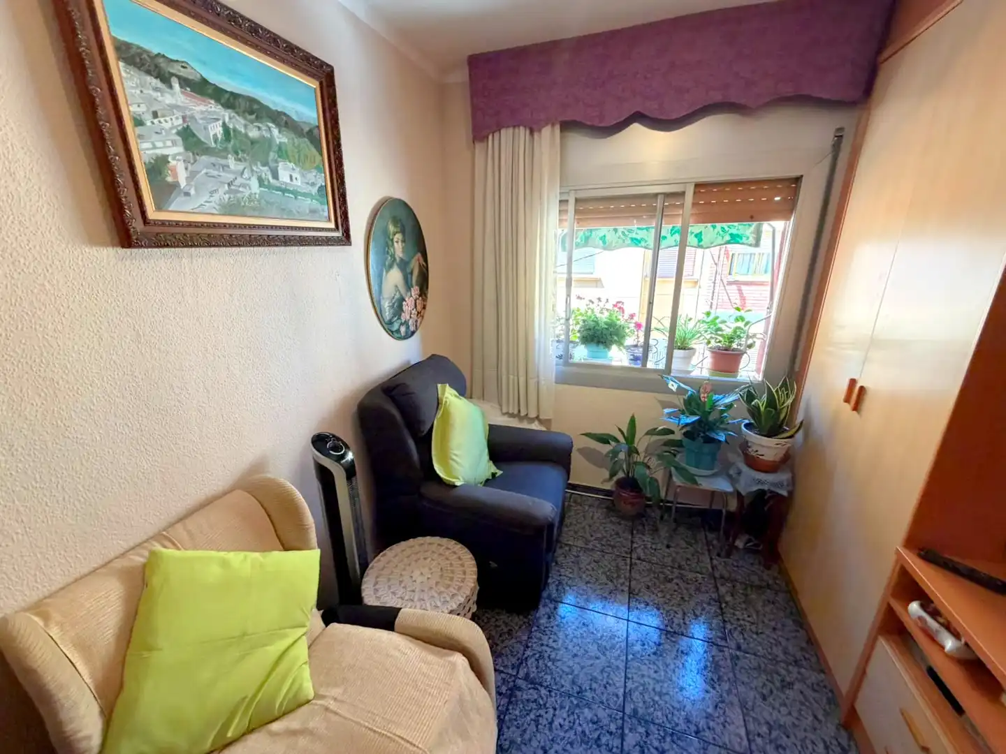Living room of Flat for sale in El Prat de Llobregat  with Air Conditioner and Oven