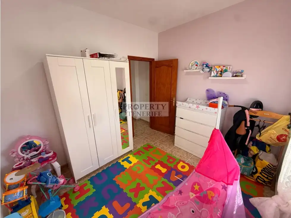 Schlafzimmer von Haus oder Chalet zum Verkauf in Guía de Isora mit Möbliert