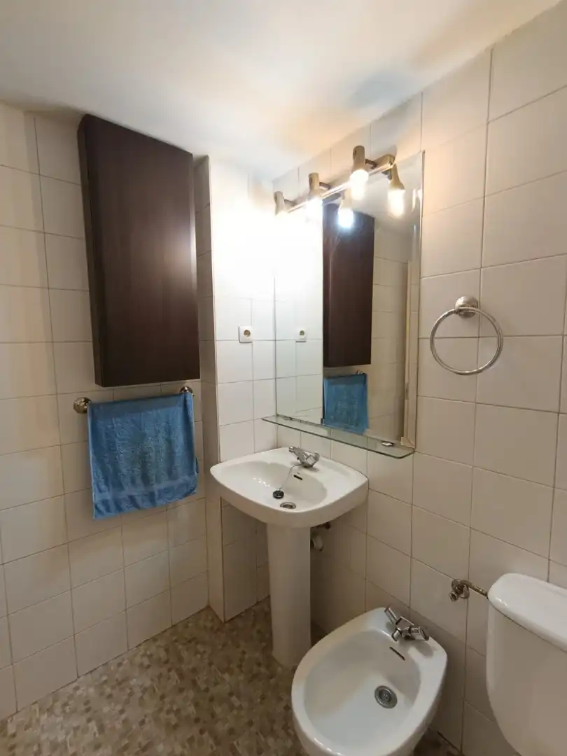 Badezimmer von Wohnung zur Miete in Madrid mit Klimaanlage, Heizung und Parkett