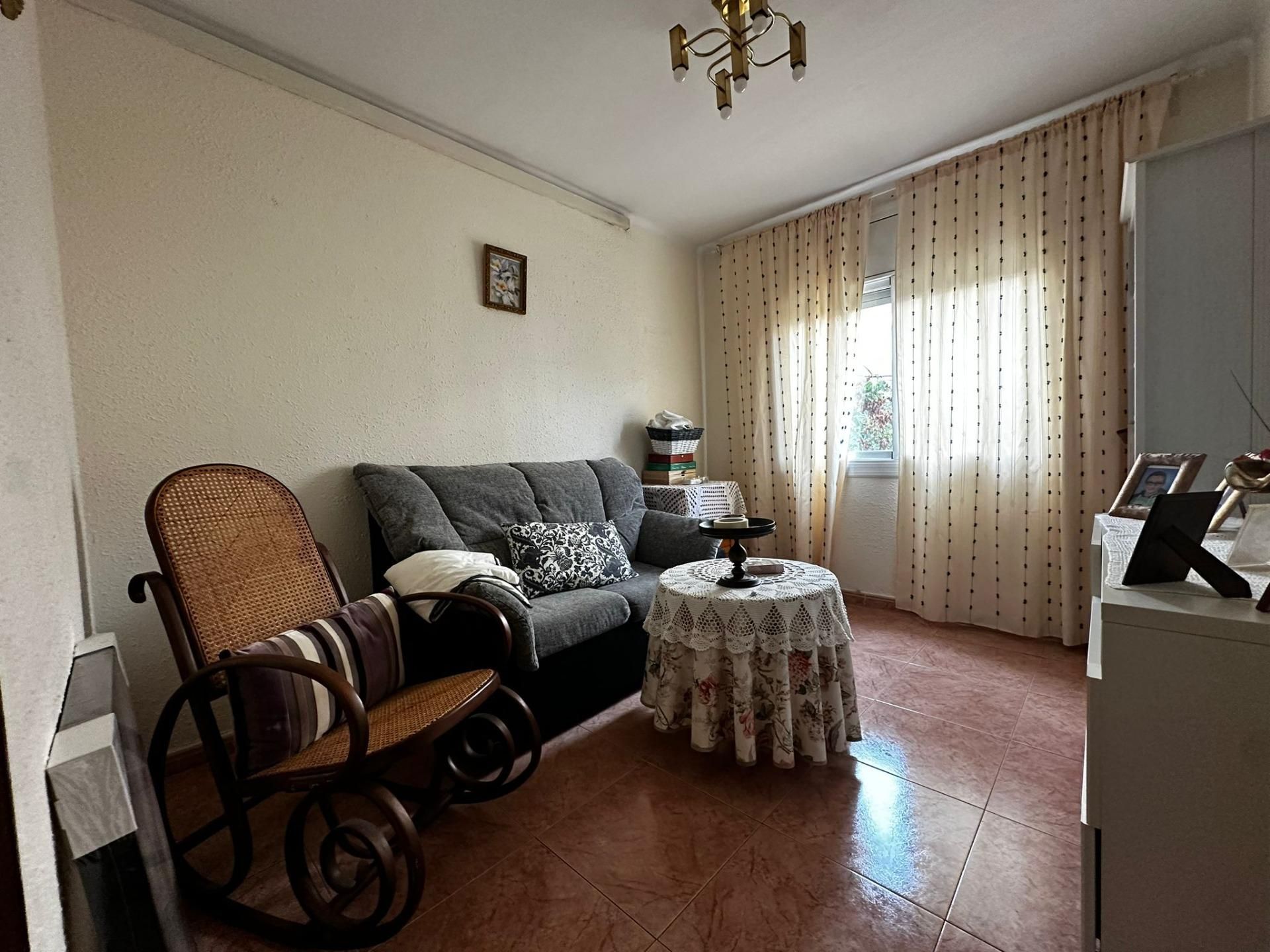 Sala d'estar de Pis en venda en Cerdanyola del Vallès amb Aire condicionat, Calefacció i Balcó