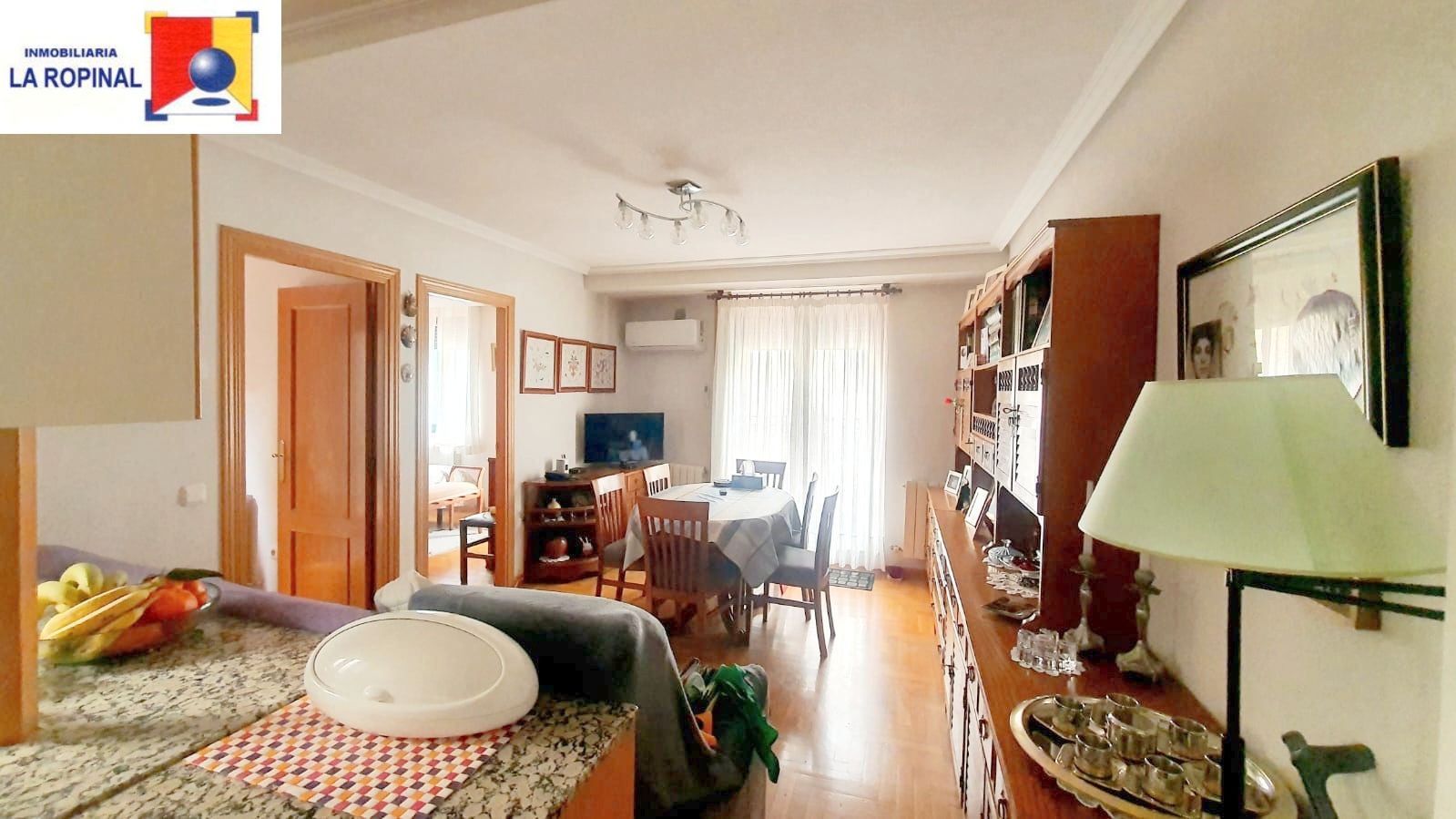 Sala de estar de Piso en venta en Salamanca Capital con Calefacción, Parquet y Amueblado