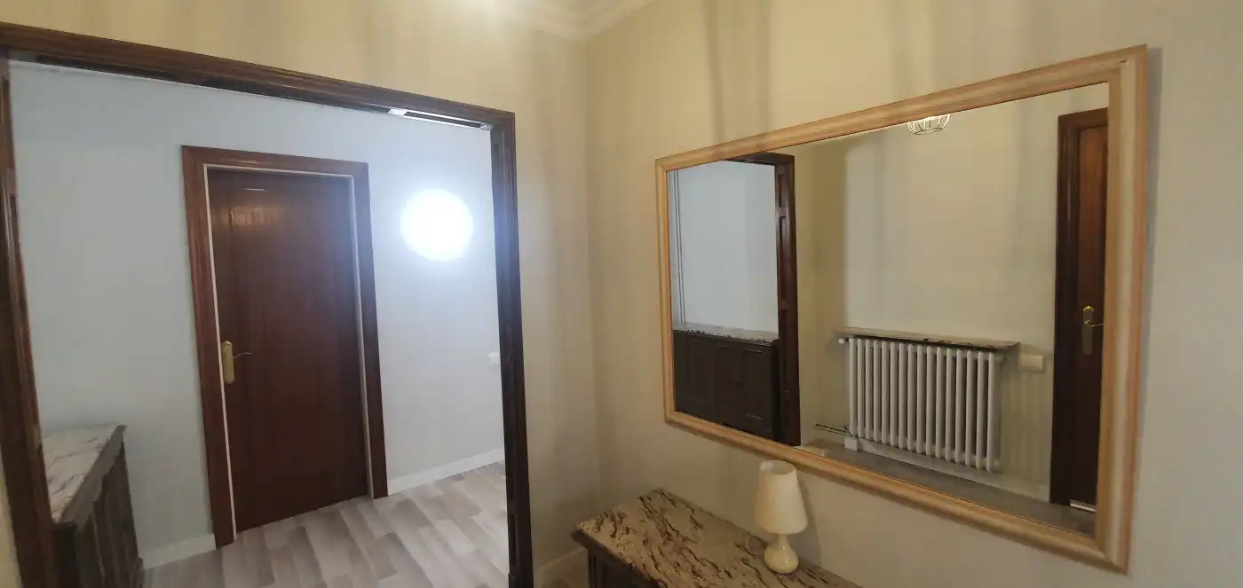 Wohnung zur Miete in Mollerussa mit Klimaanlage, Terrasse und Möbliert