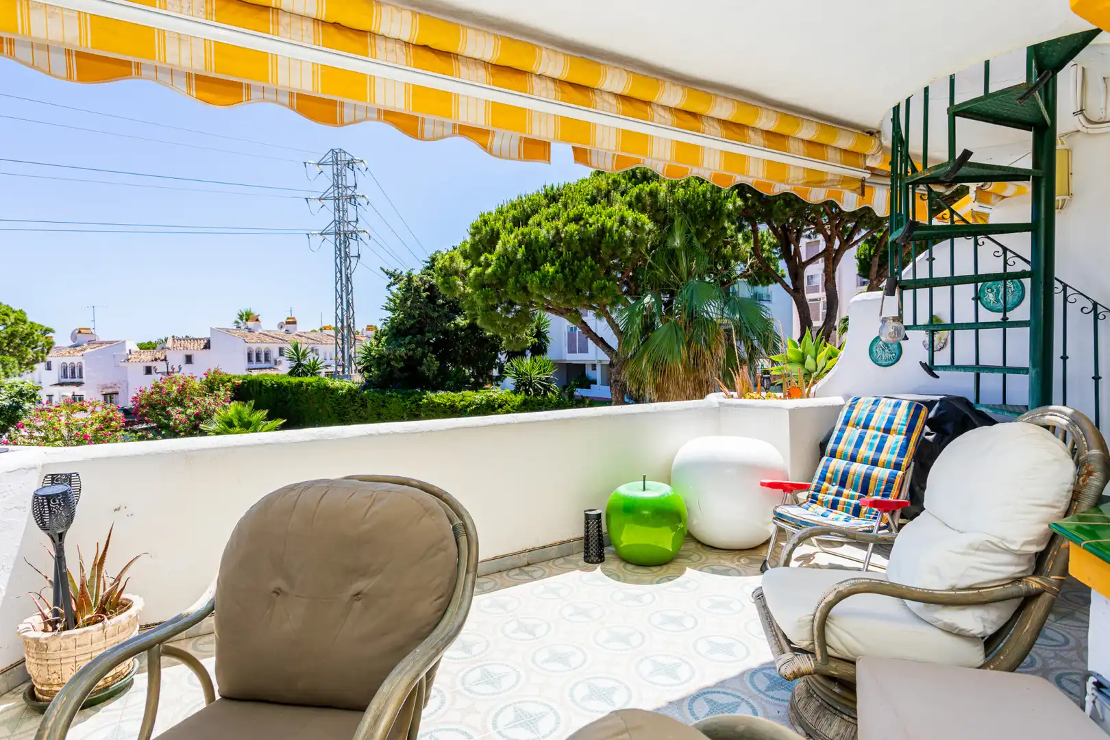 Terrasse von Dachboden zum Verkauf in Mijas mit Klimaanlage, Terrasse und Schwimmbad