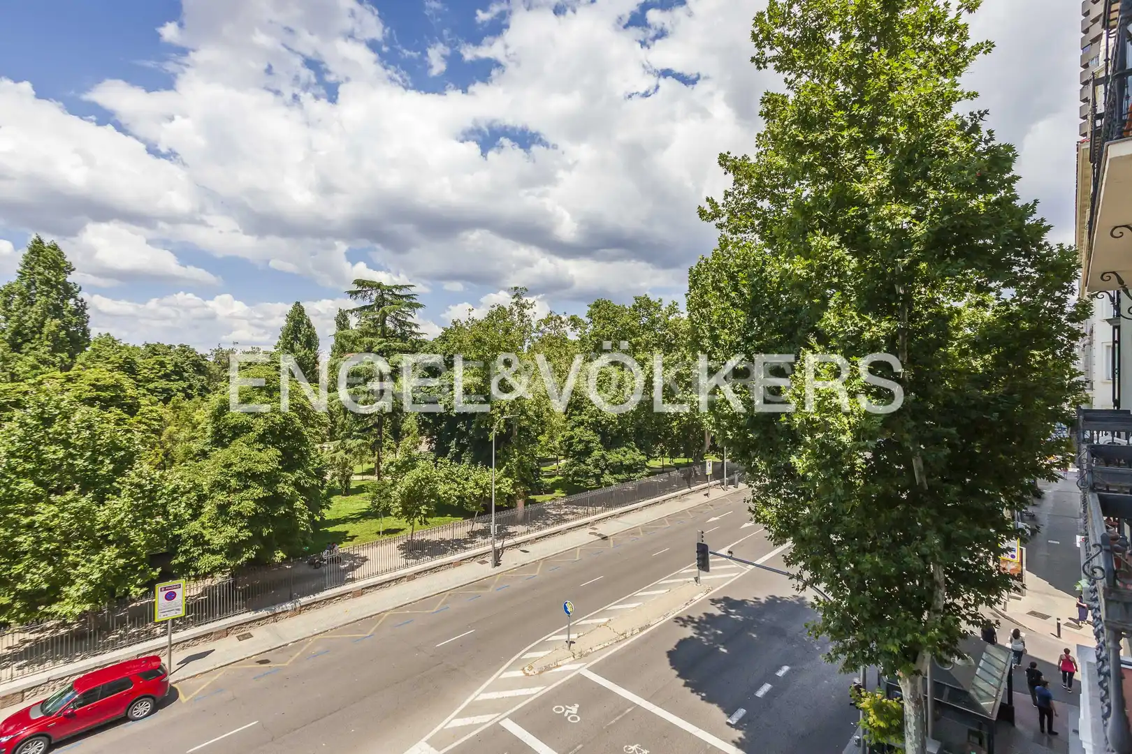 Vista exterior de Piso de alquiler en Madrid con Aire acondicionado, Calefacción y Amueblado