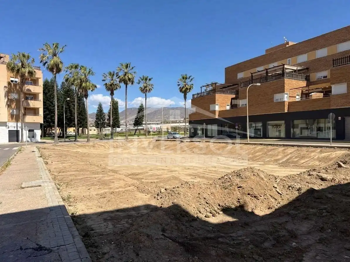 Vista exterior de Residencial en venda en El Ejido