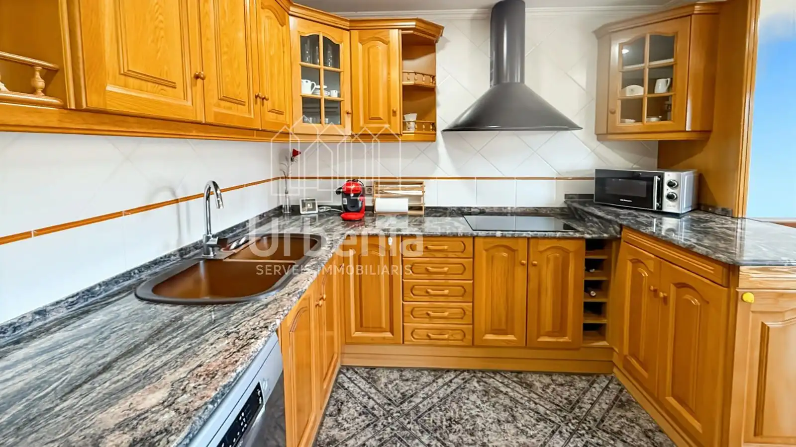 Kitchen of Flat for sale in Sant Cebrià de Vallalta  with Air Conditioner, Heating and Terrace