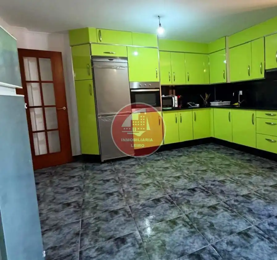 Cocina de Piso para compartir en O Carril