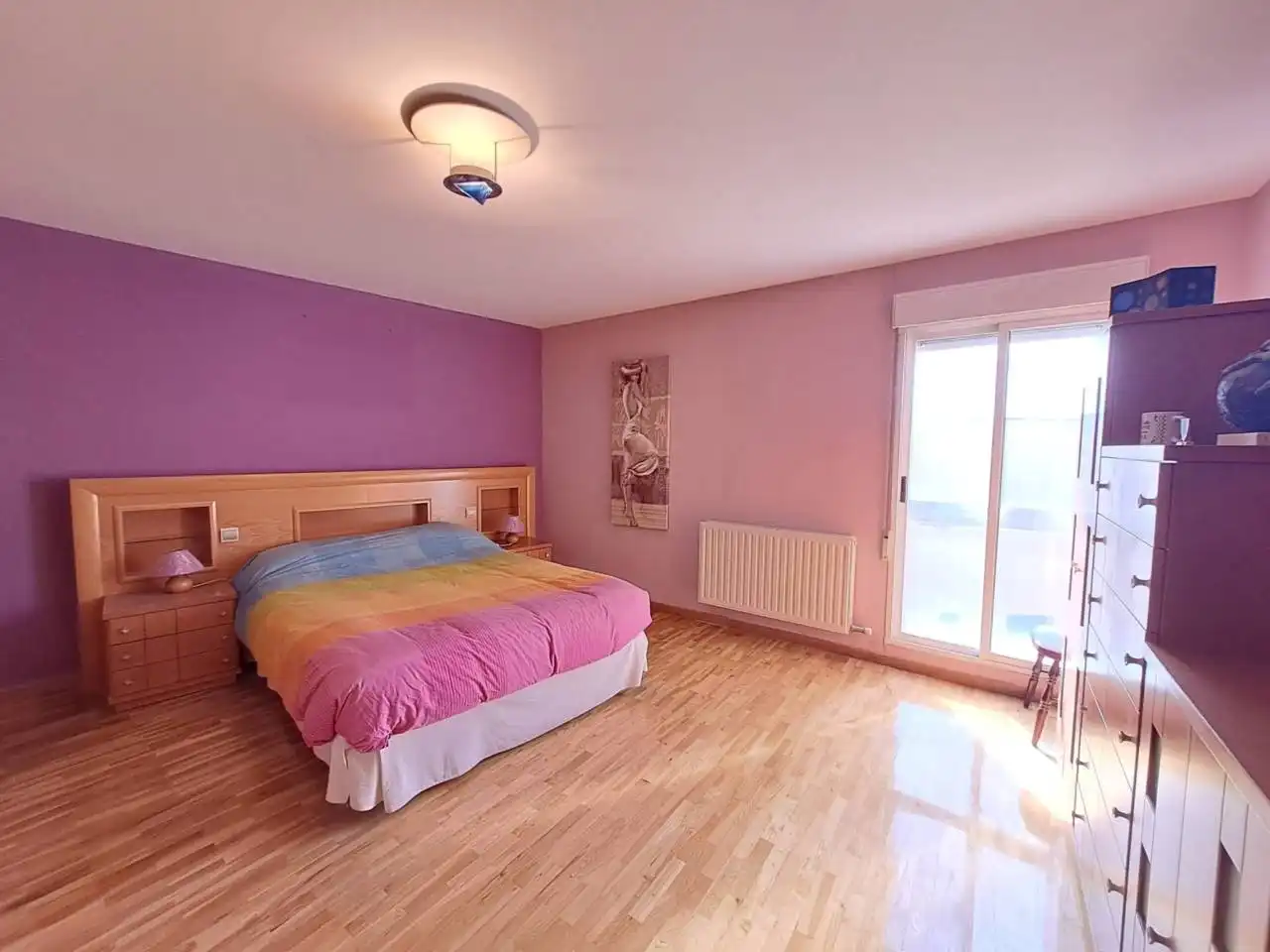 Dormitori de Casa o xalet en venda en Burgos amb Calefacció, Jardí privat i Parquet