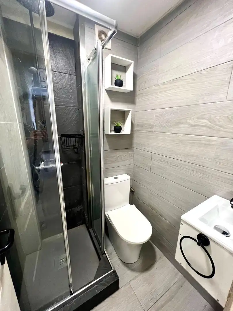 Baño de Apartamento en venta en La Manga del Mar Menor con Aire acondicionado, Terraza y Trastero
