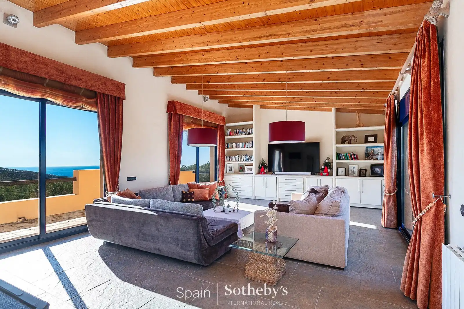 Sala de estar de Casa o chalet en venta en Olivella con Aire acondicionado, Calefacción y Jardín privado