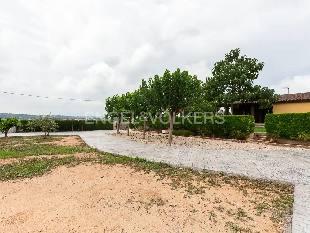 Casa o chalet de alquiler en Torrent con Aire acondicionado, Calefacción y Jardín privado
