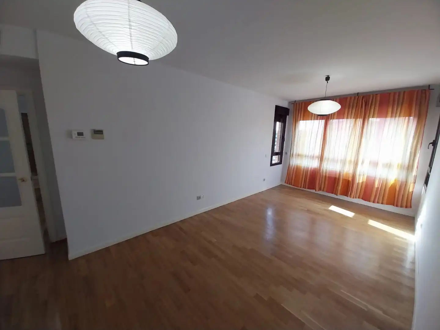 Flat for rent in Paseo de la Chopera, Centro
