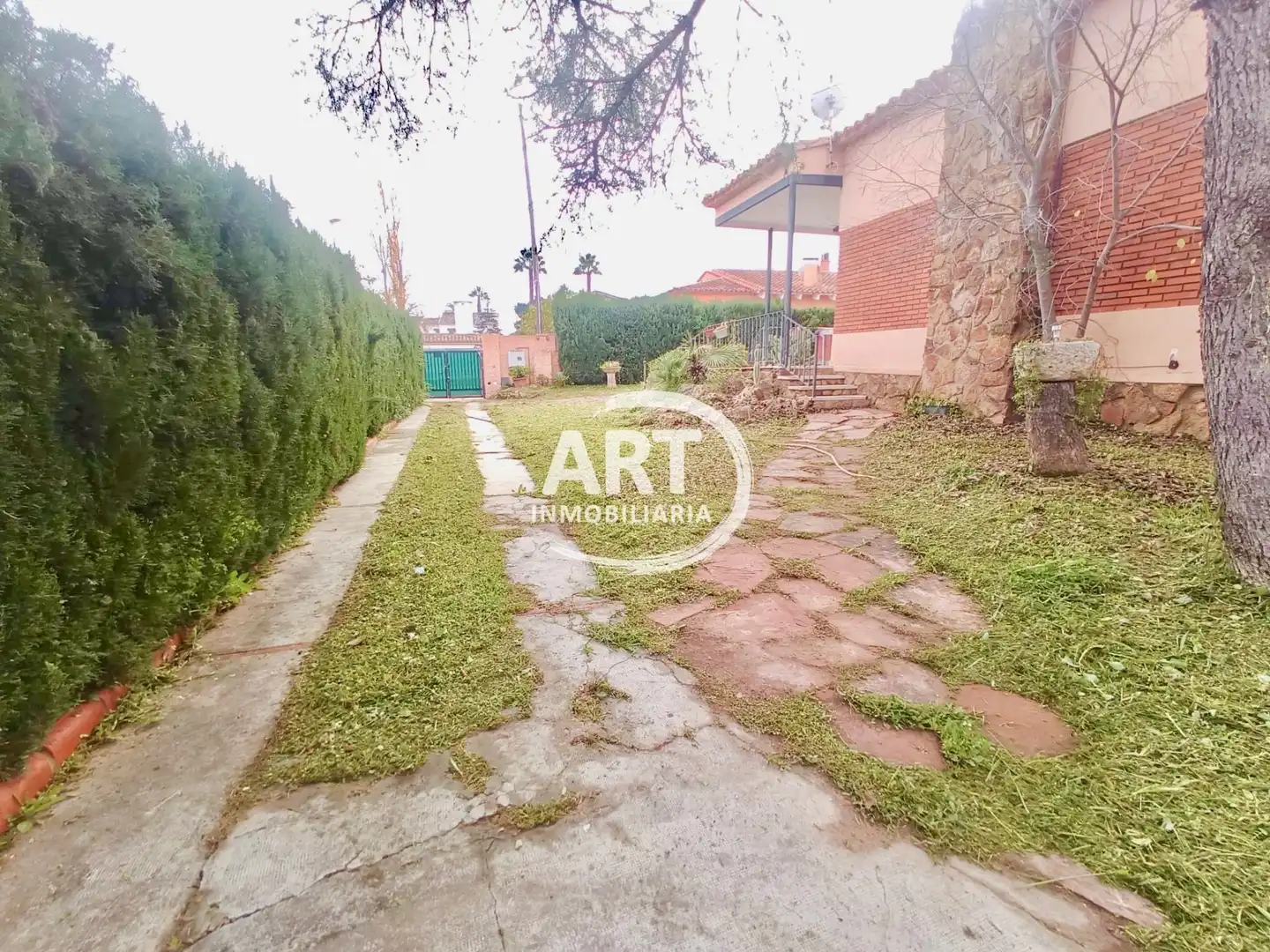 Jardí de Casa o xalet en venda en L'Eliana amb Calefacció, Terrassa i Piscina