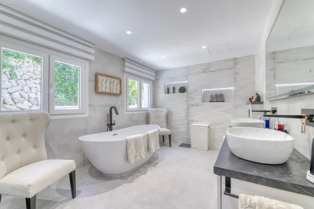 Bathroom of Houses for sale in Calvià  with Private garden, Terrace and Swimming Pool