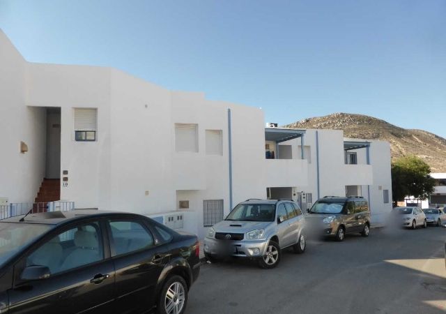 Vista exterior de Local en venda en Níjar