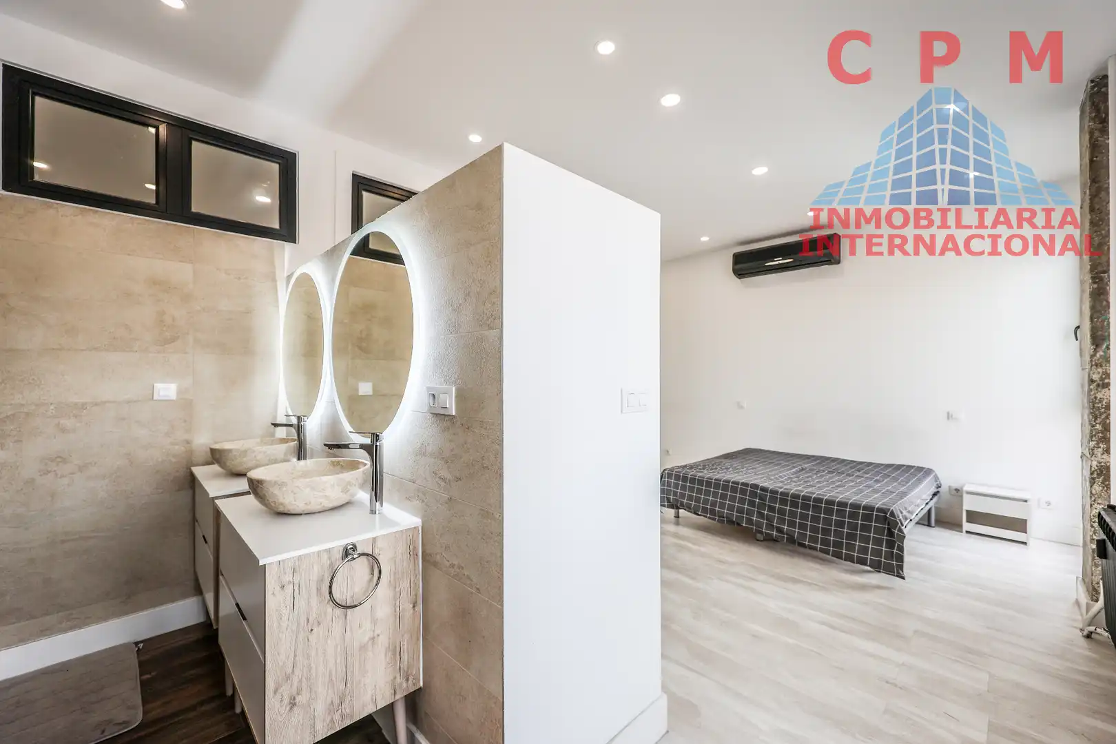 Bedroom of Flat for rent in Madrid  with Air Conditioner, Heating and Parquet flooring