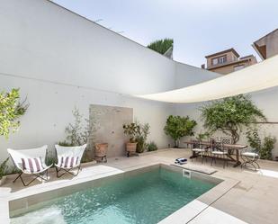 Piscina de Casa o xalet de lloguer en  Granada Capital amb Aire condicionat i Piscina