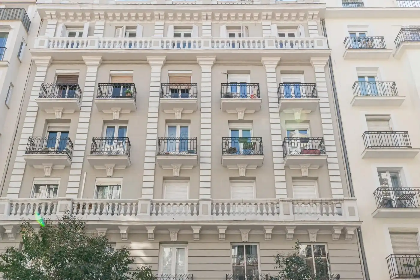 Exterior view of Flat for sale in Madrid  with Air Conditioner and Heating