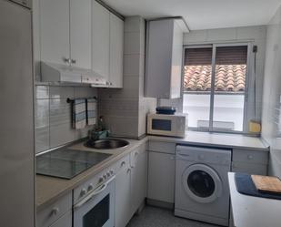 Kitchen of Flat for sale in  Zaragoza Capital  with Air Conditioner, Parquet flooring and Furnished