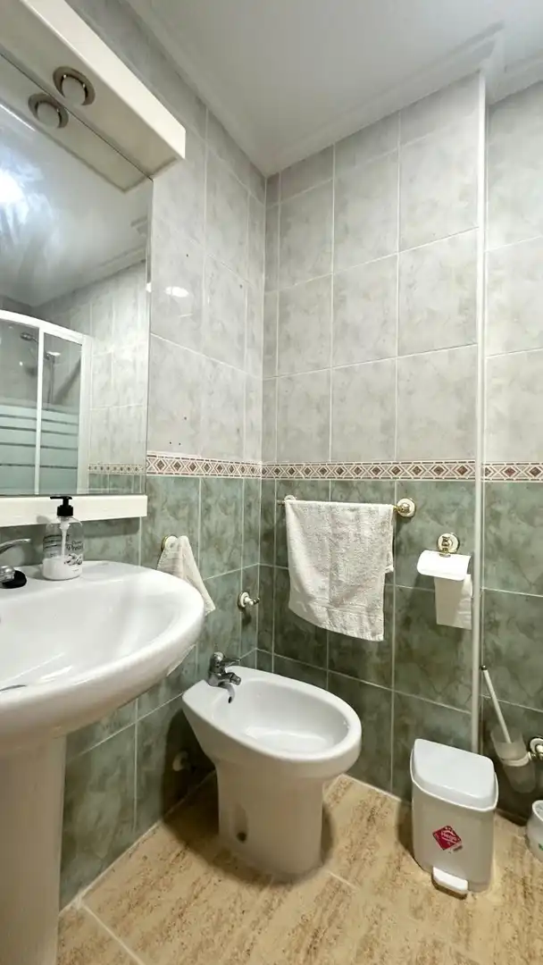 Bathroom of Flat for rent in Torrevieja  with Heating, Furnished and Washing machine