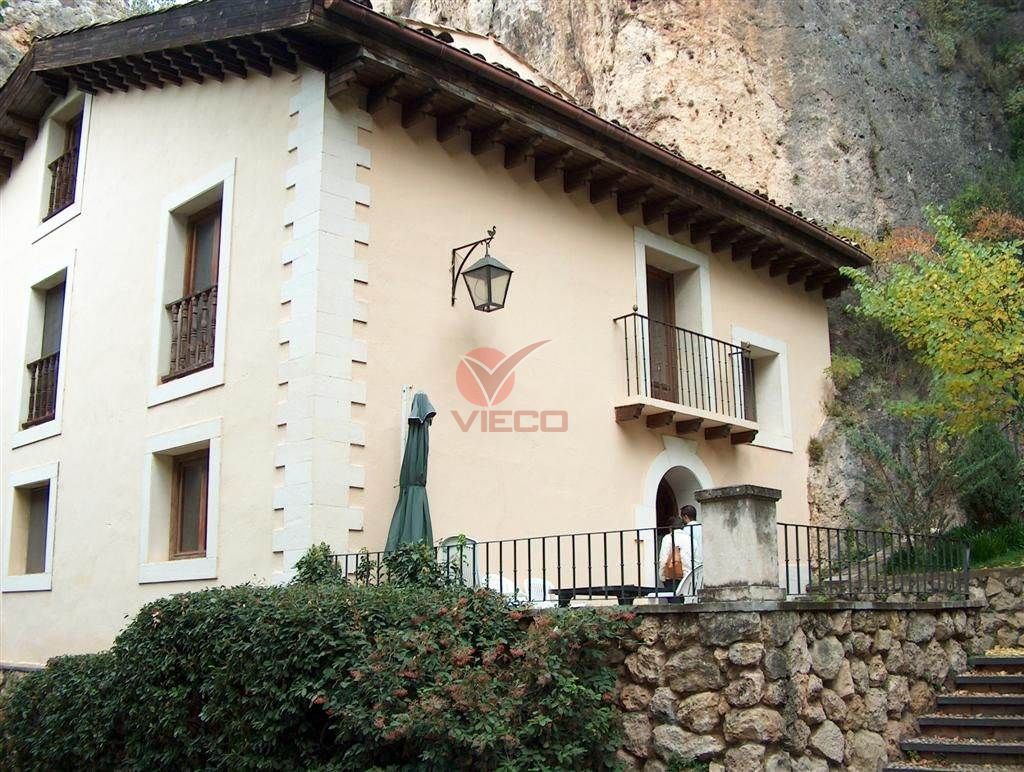 Exterior view of House or chalet for sale in Cuenca Capital  with Heating, Private garden and Storage room