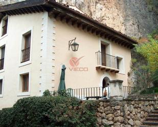 Exterior view of House or chalet for sale in Cuenca Capital  with Heating, Private garden and Storage room