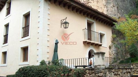LUGAR IDÍLICO.CASAHOCINO próximo al PARADOR. 40.000 m2. Cuidados JARDINES