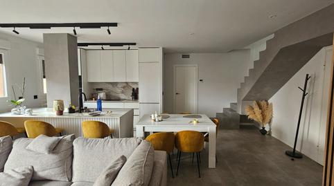 Foto 3 de Dúplex de alquiler en Infanta Mercedes, Castillejos - Cuzco,  Madrid Capital