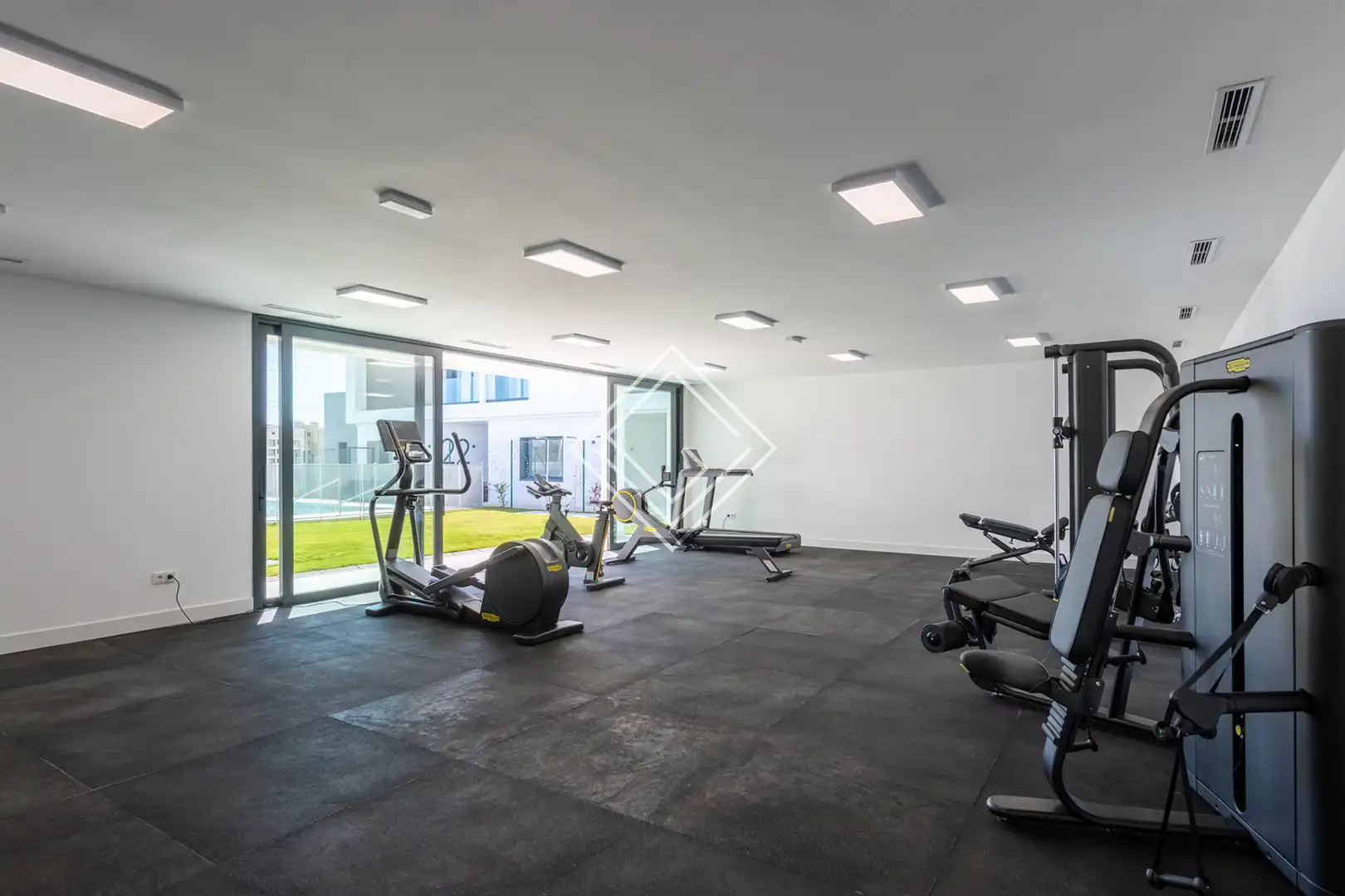 Chalet con piscina en venta en Río Real - Los Monteros, imagen 36