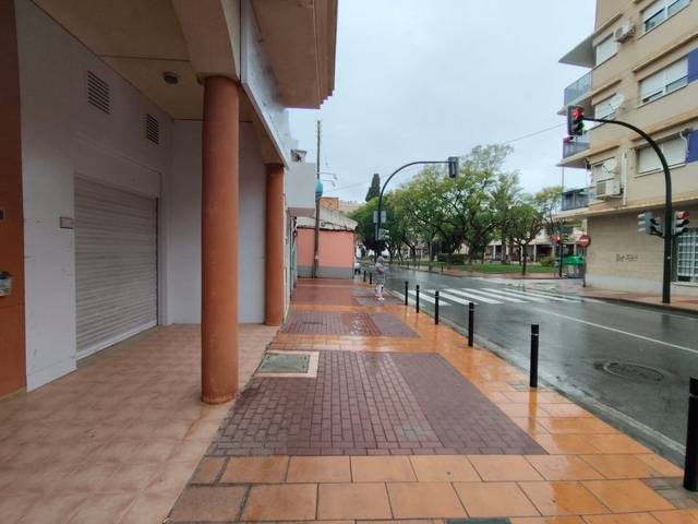 Local comercial en Alquiler en JUAN CARLOS I,, 26 en Santo Angel