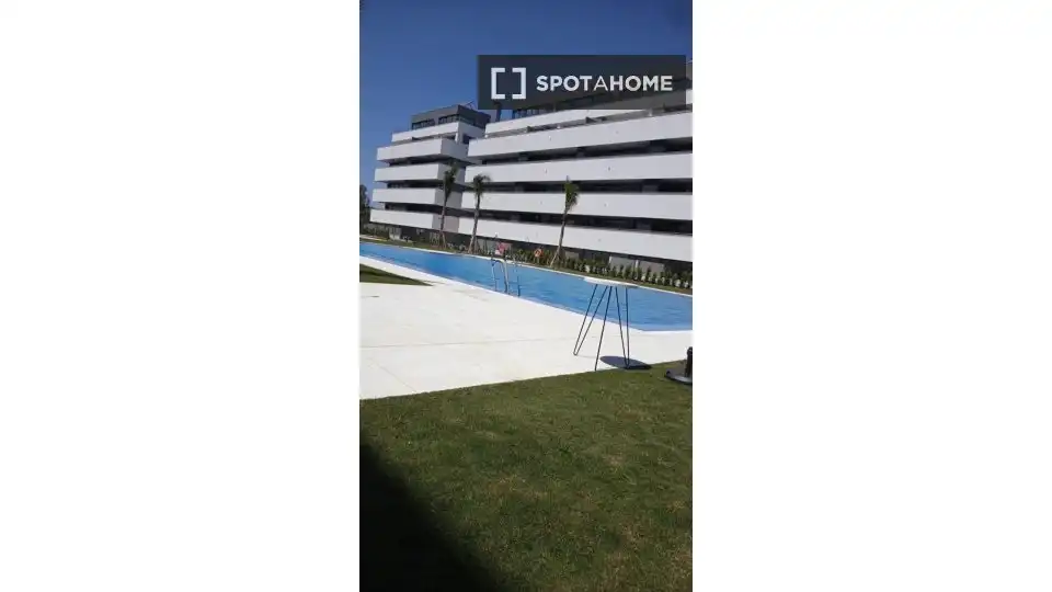 Piscina de Apartament per a compartir en Torremolinos amb Aire condicionat, Terrassa i Moblat