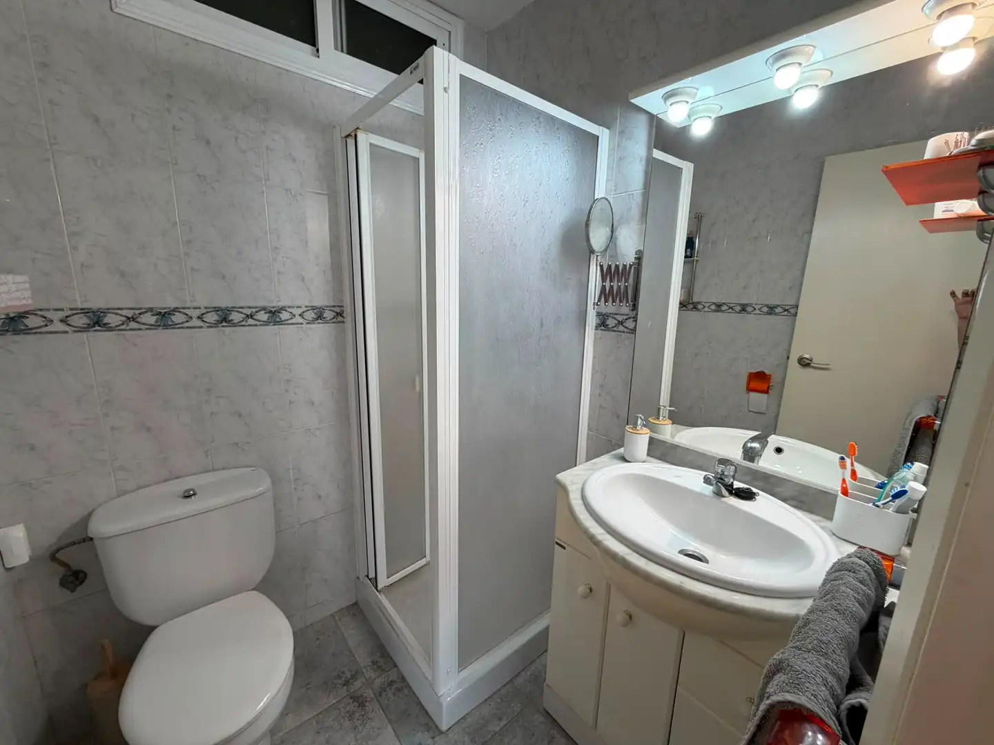 Bathroom of Apartments for sale in Cambrils  with Air Conditioner, Heating and Terrace