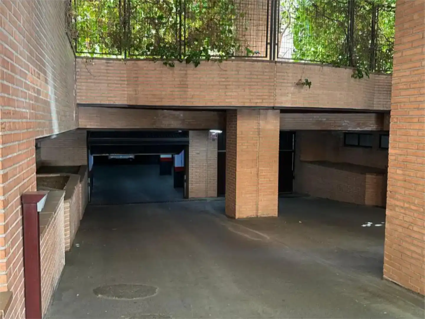 Parking of Garage for rent in Madrid